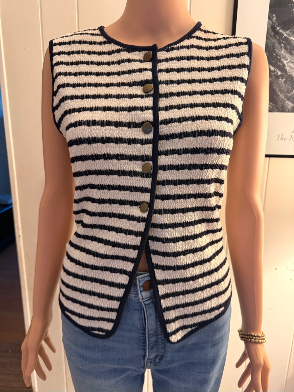 Striped Sleeveless Button Front Knit Top - Navy & White L